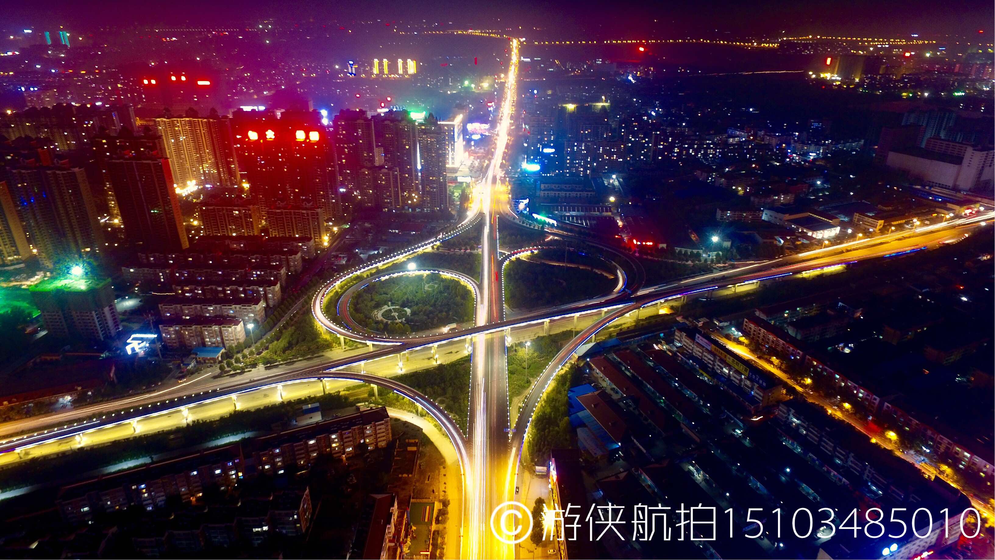 俯瞰高架桥